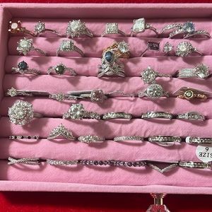 Diferents shape and Moissanite rings